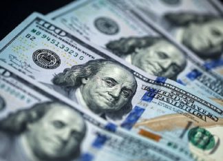 Guzmán anunció nuevas medidas cambiarias para bajar la presión sobre el blue.