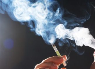 Fumadores jóvenes son propensos a muertes prematuras.