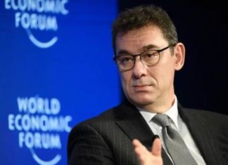 Pfizer presentó su plan de vacunación que empieza en EEUU.