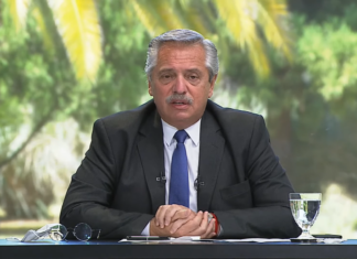 “El riesgo de que todo vuelva a paralizarse existe”.