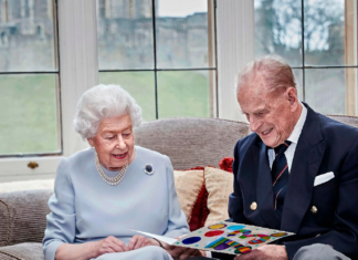 Se vacunó la Reina.