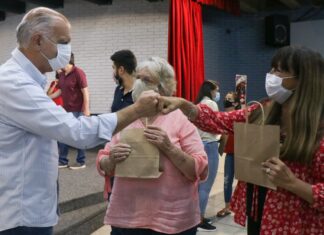 Grindetti homenajeó a las mujeres de Lanús en su día. #8M.