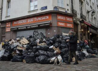 Impresionante huelga de recolectores de basura en París
